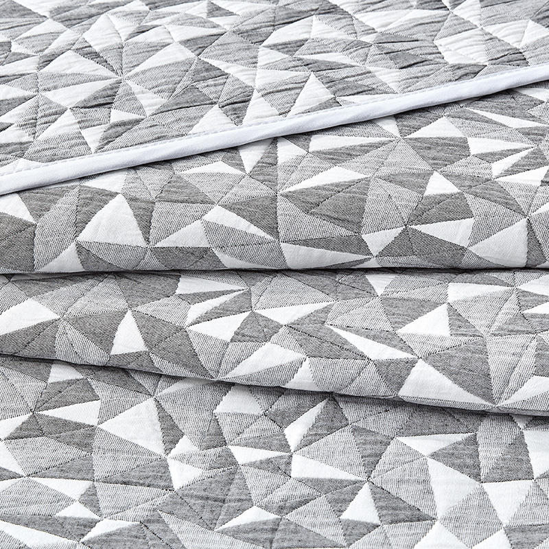 B00003 printed 3PCS grey geometry quilt set